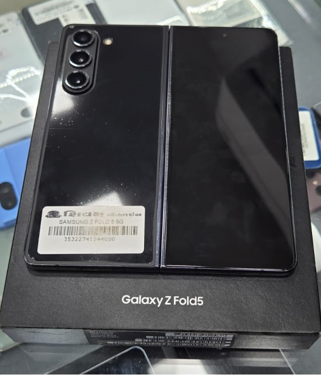 Samsung fold 5 5G